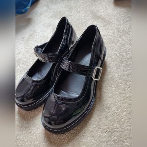 Patent leather extra WIDE width Mary Jane shoes
